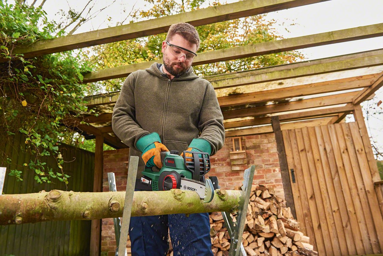 Bosch - UniversalChain 18 Cordless Chainsaw