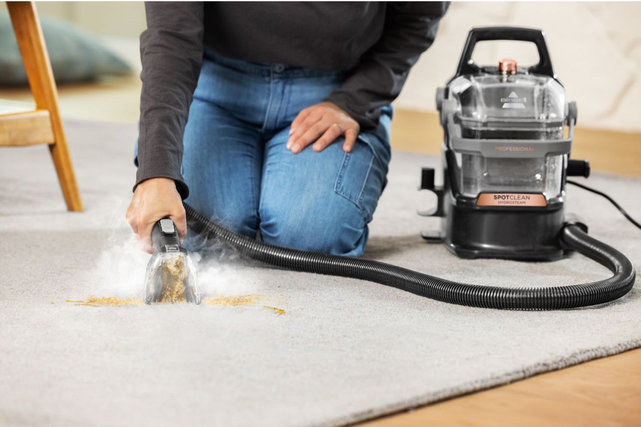 Bissell - SpotClean HydroSteam Professional Carpet Cleaner