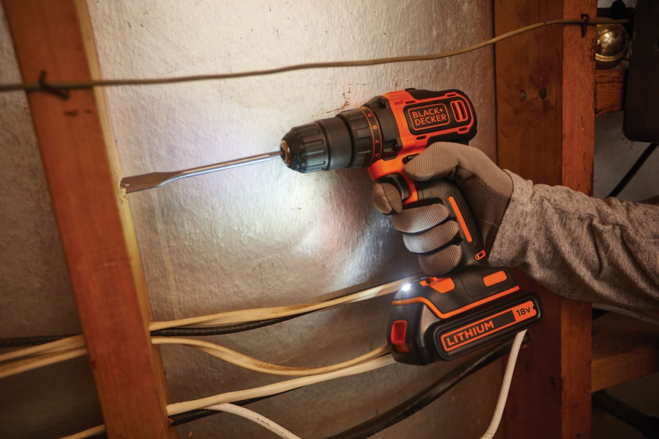 Black & Decker - 18V 2 Speed Drill Driver (2x1.5Ah)