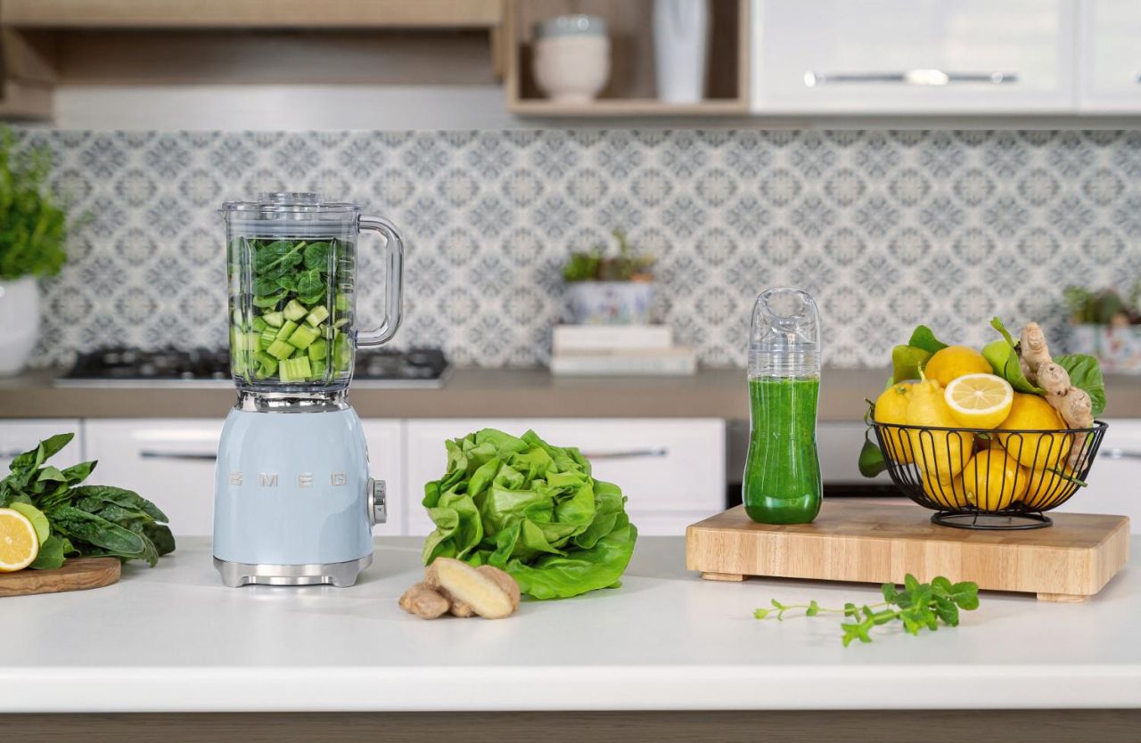Smeg - 50's Style Retro Bench Blender - Pastel Blue