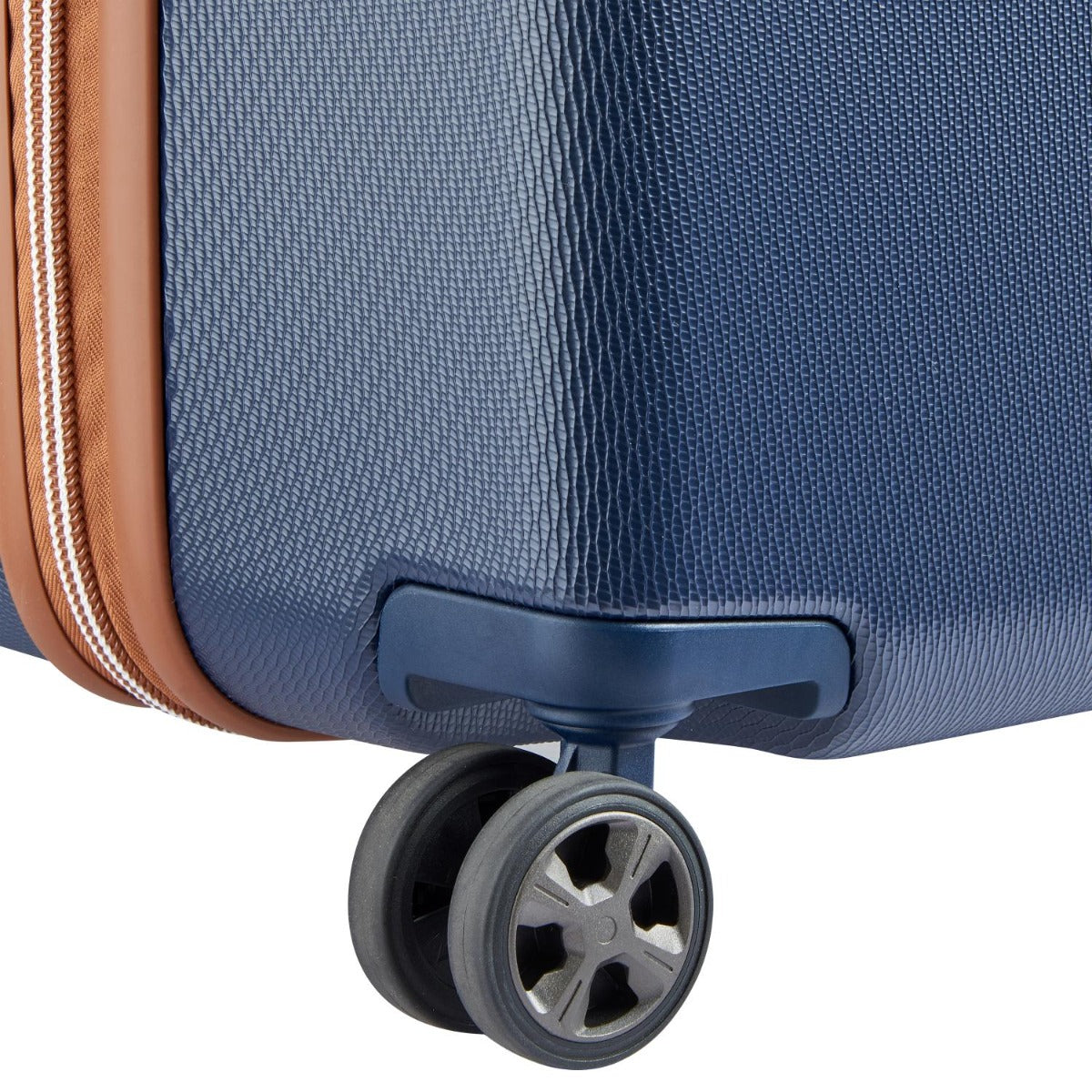 76cm Chatelet Air 2.0 4 Double Wheel Trolley Case - Navy Blue