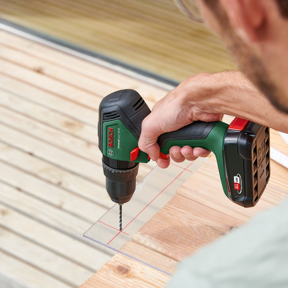 Bosch Cordless Impact Drill Universal Impact 18V with 2.5Ah Battery and Fast Charger - Wholesales Supply
