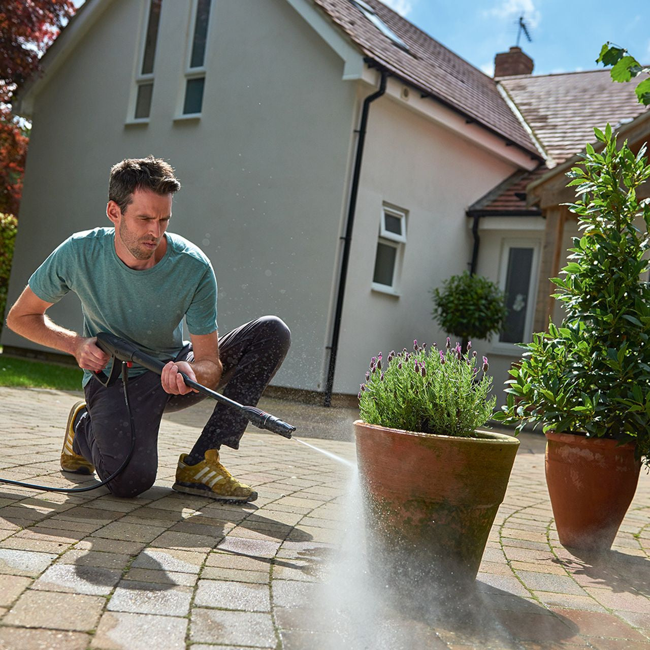 Bosch - UniversalAquatak 130 High Pressure Washer - Wholesales Supply