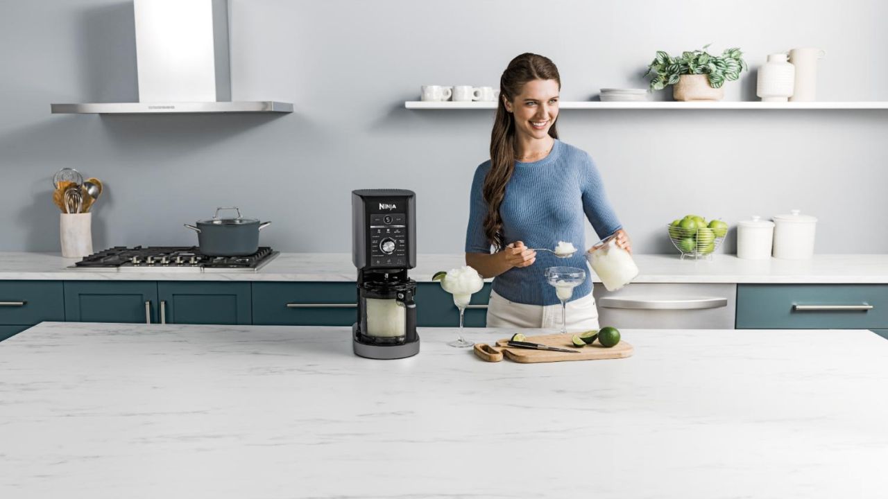 Ninja - CREAMi Deluxe 11-in-1 Ice Cream and Frozen Treat Maker - Wholesales Supply