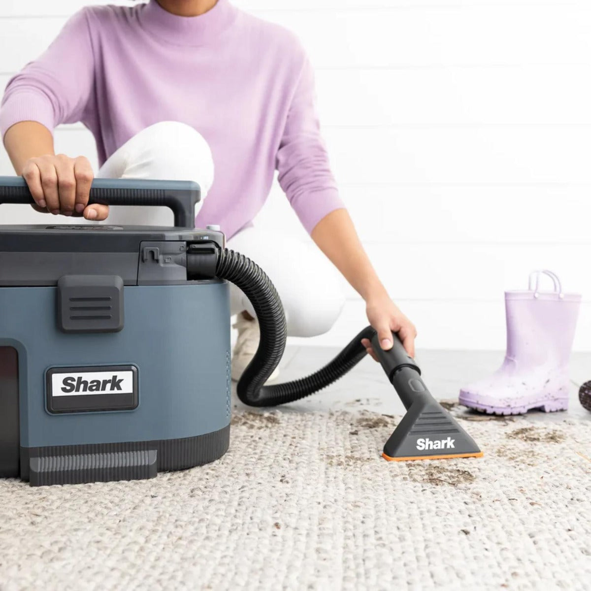 Shark - MessMaster Portable Wet/Dry Vacuum - Wholesales Supply