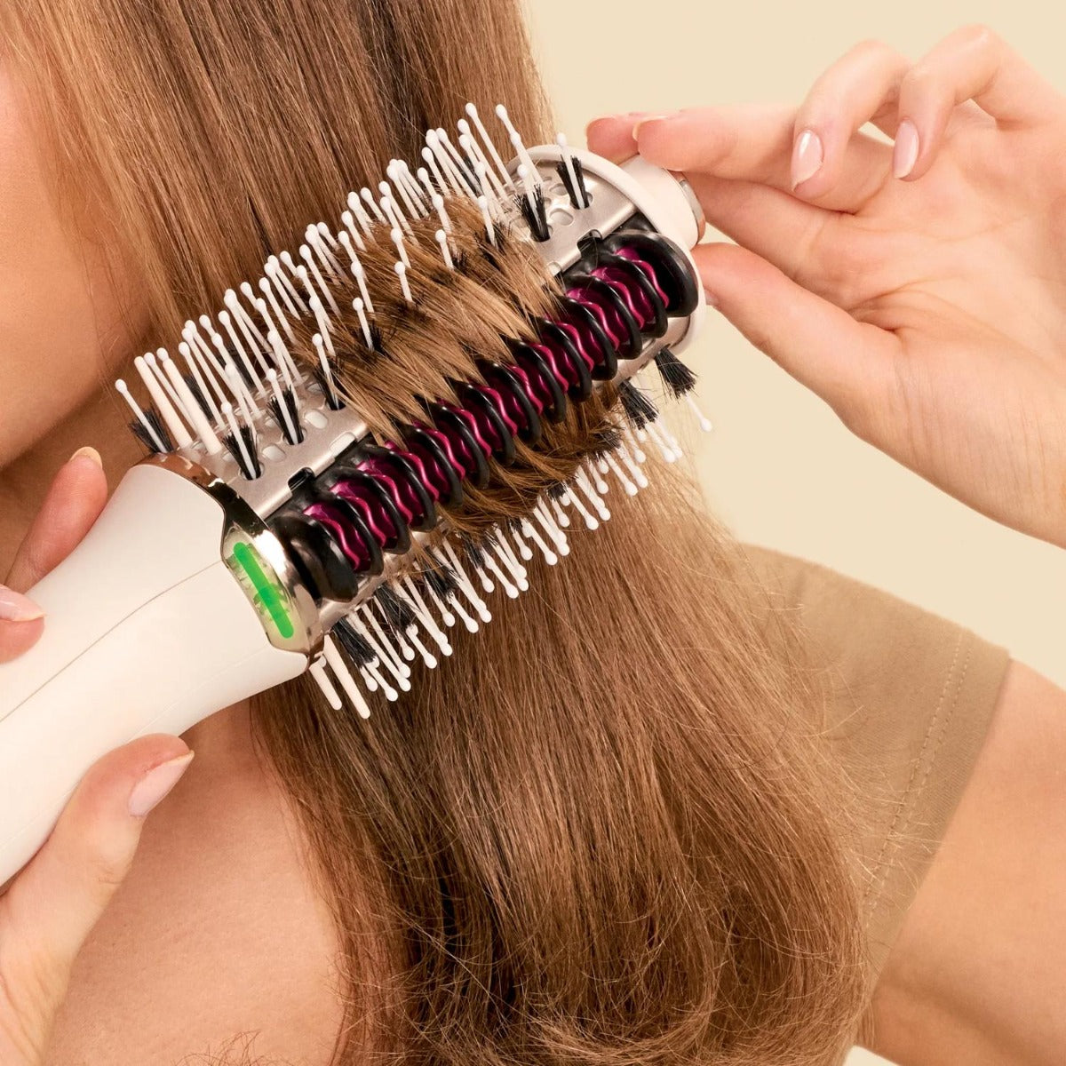 Shark - SmoothStyle Heated Comb Blow Dryer Brush