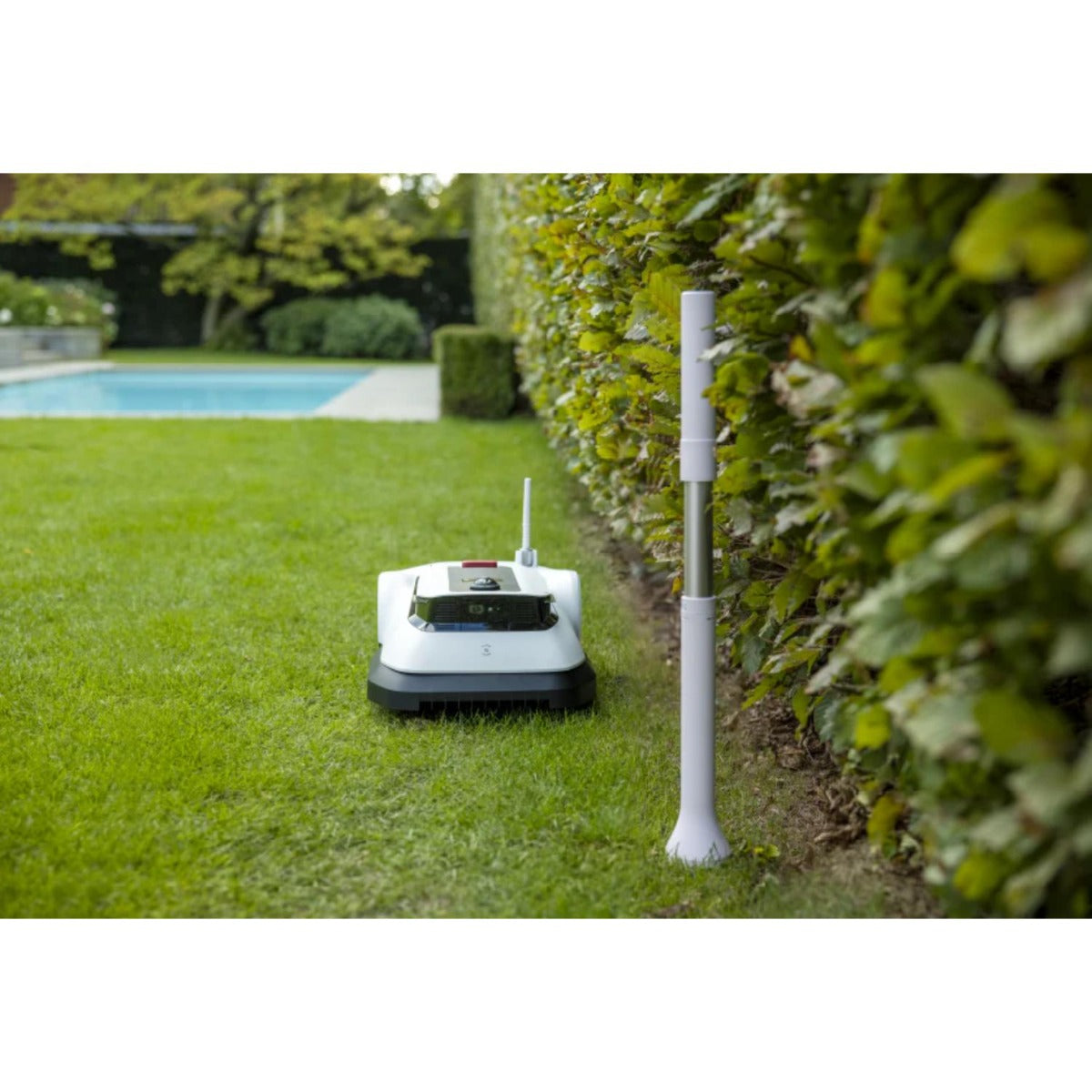 Ecovacs - Goat G1 Robotic Lawn Mower