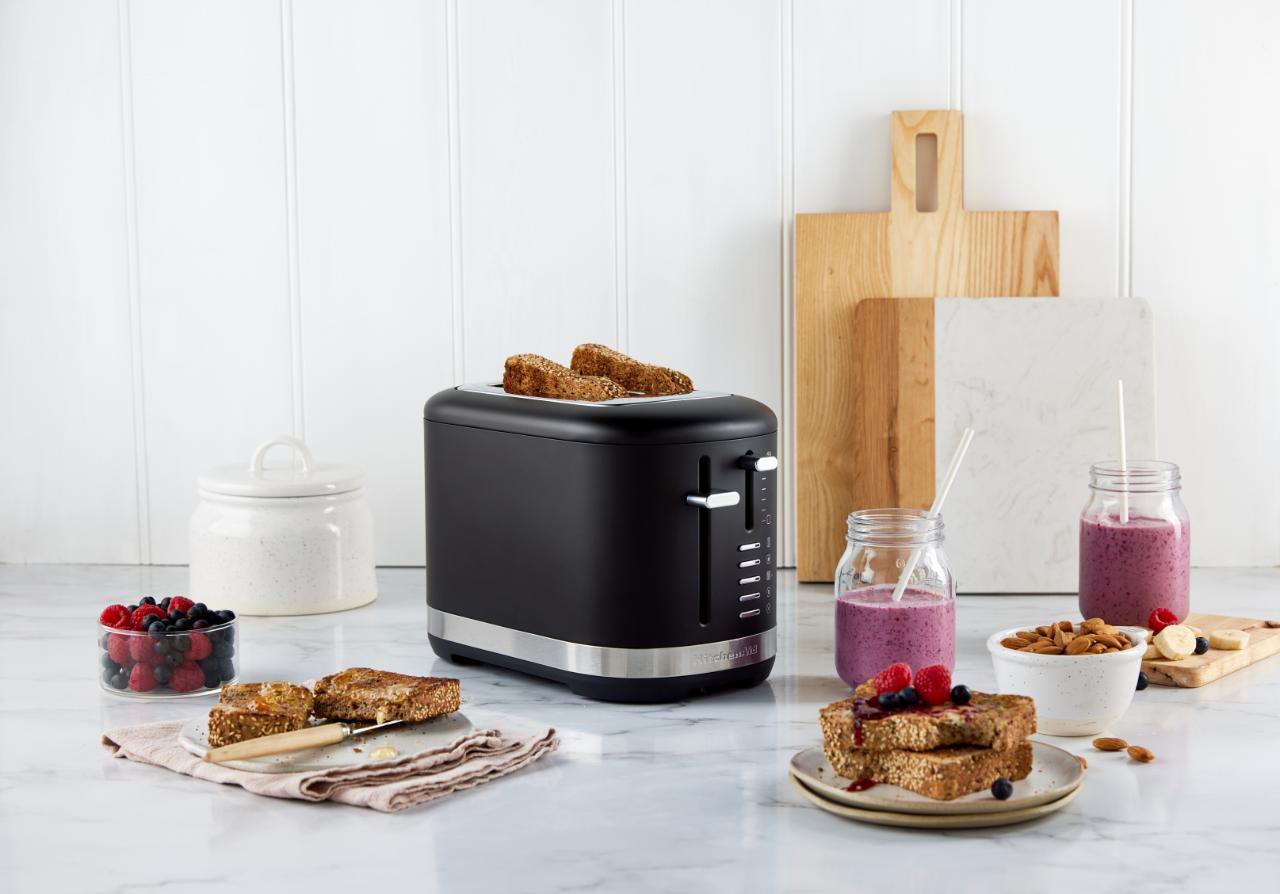 KitchenAid - 2 Slice Toaster - Matte Black