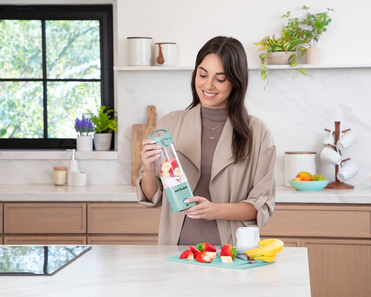 Nutri Bullet - Portable Blender - Eggshell