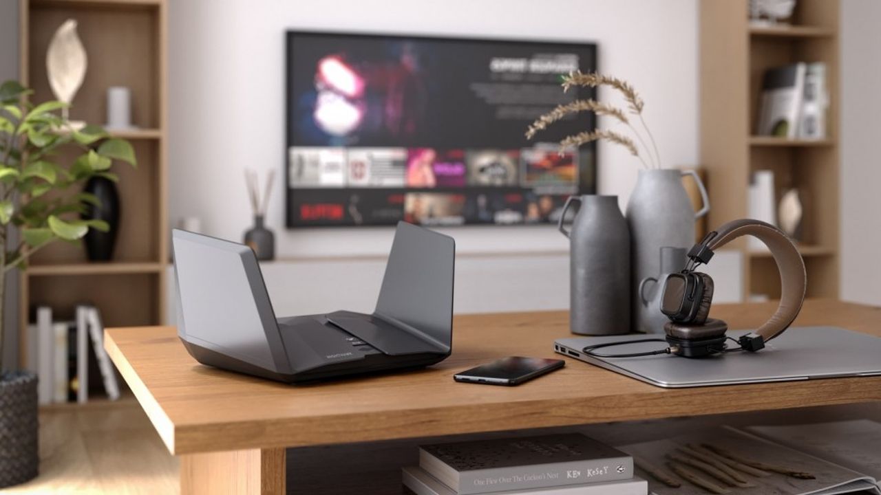 Netgear Nighthawk AXE11000 AX12 6E Router