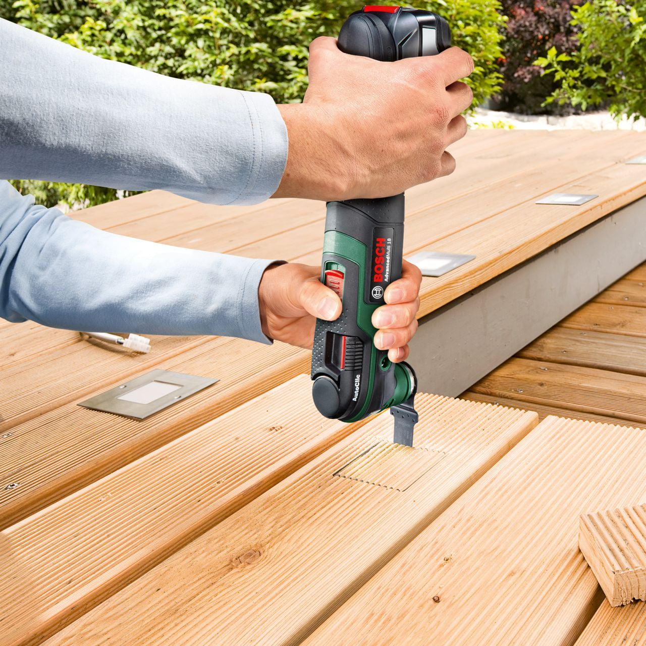 Bosch - 2.5 Ah Cordless Oscillating AdvancedMulti 18 Multi Tool