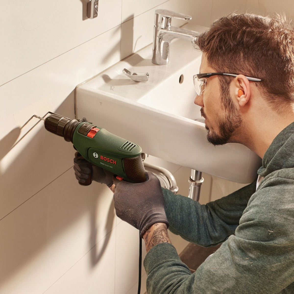 Bosch - Hammer Impact Drill EasyImpact 600 (600 Watt, Keyless Chuck,Handle Inc)
