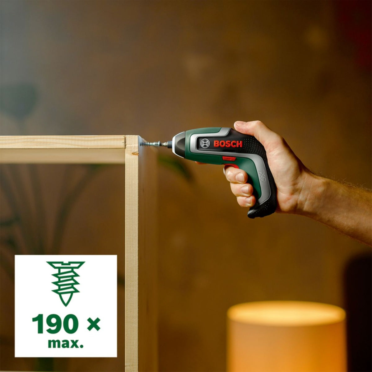 Bosch - Cordless Screwdriver with 10 Bits & Case IXO 7