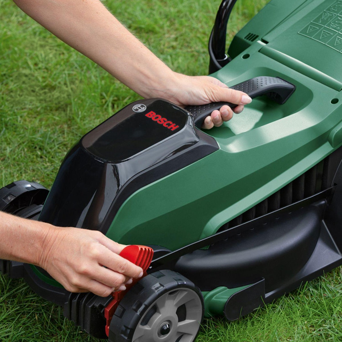 Bosch - Cordless Lawn Mower CityMower 18V with 4.0ah Battery and Fast Charger