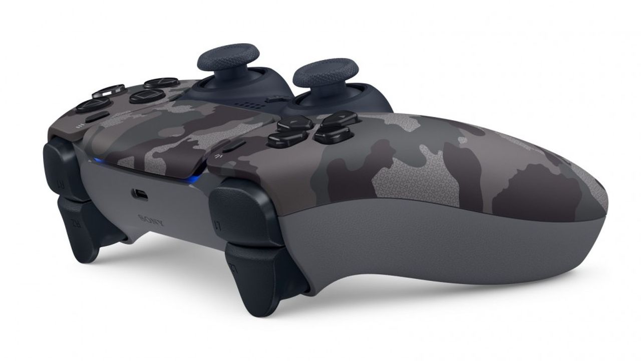 PlayStation 5 DualSense Controller - Gray Camouflage