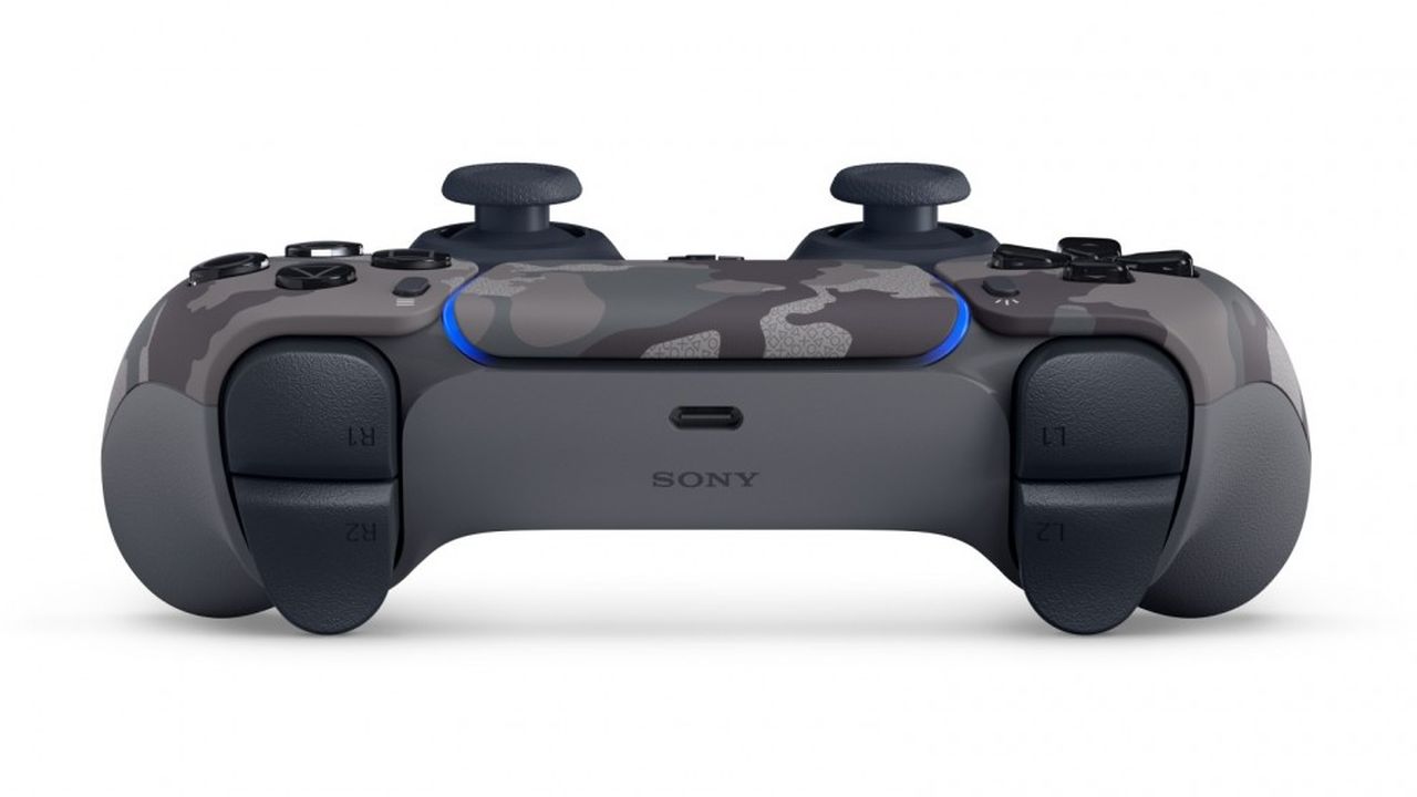 PlayStation 5 DualSense Controller - Gray Camouflage