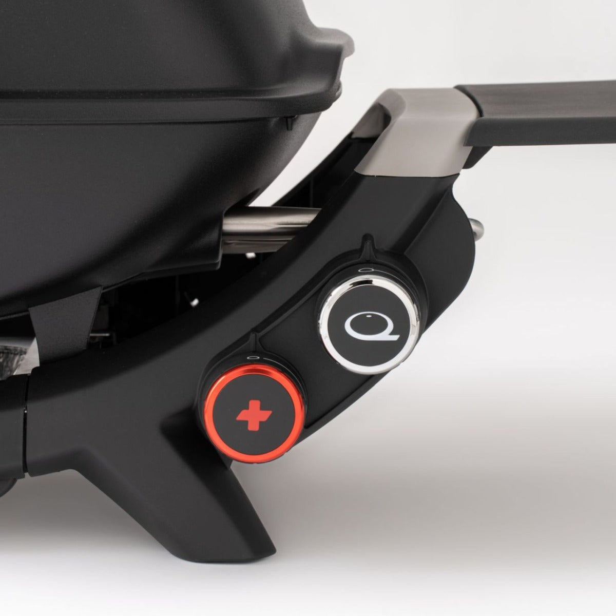 Weber - Q2600N+ NG BBQ - Midnight Black