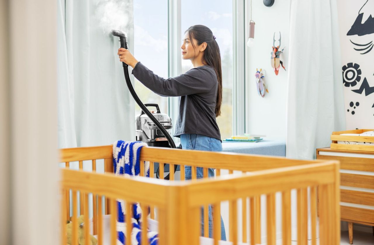 Bissell - SpotClean HydroSteam Professional Carpet Cleaner