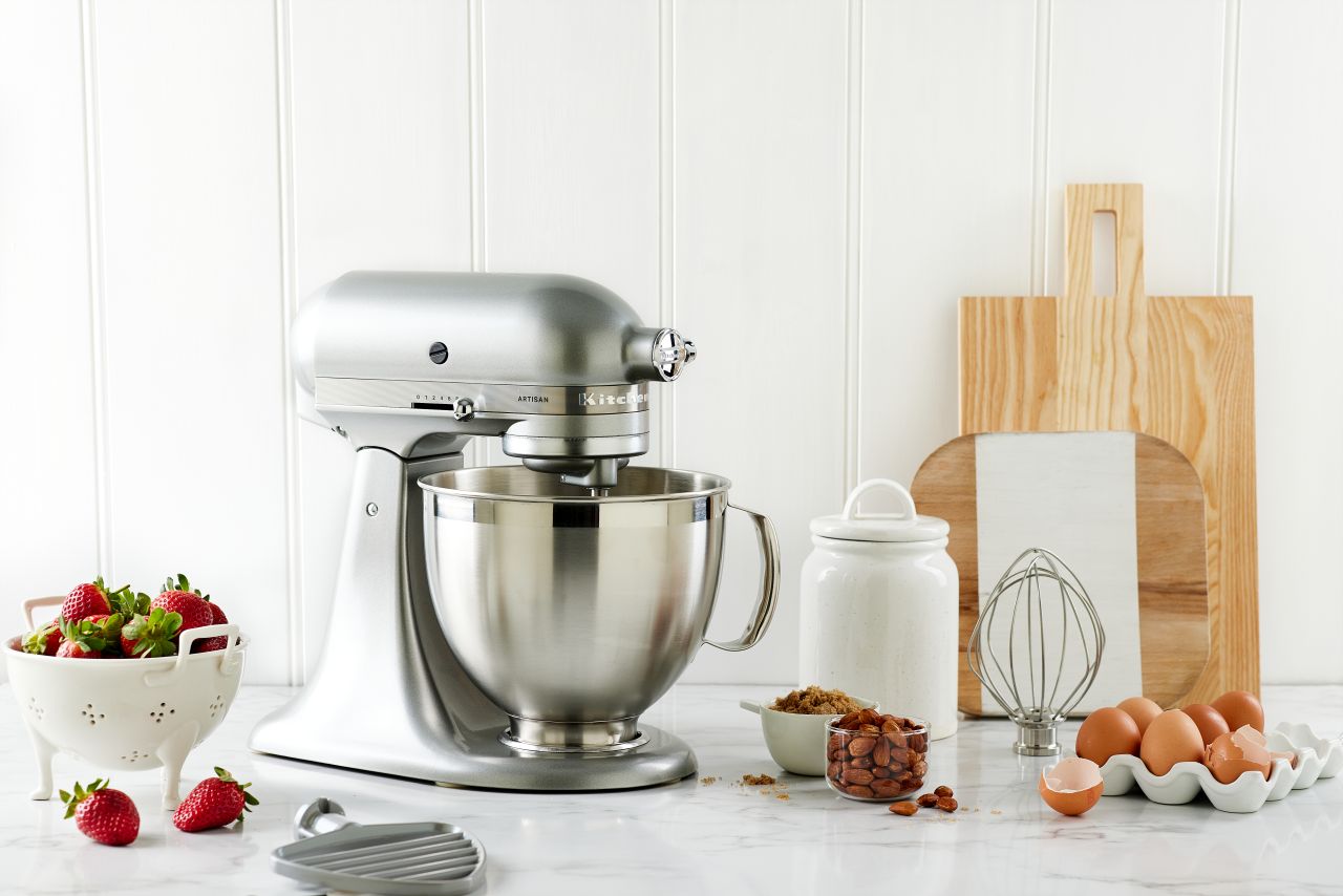 KitchenAid - Artisan KSM195 Tilt Head Mixer - Contour Silver