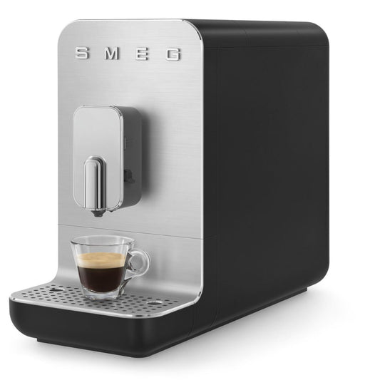 Smeg - Bean to Cup Coffee Machine w Milk Steam - Black Matt