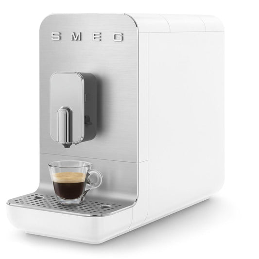 Smeg - Bean to Cup Coffee Machine w Milk Steam - White Matt