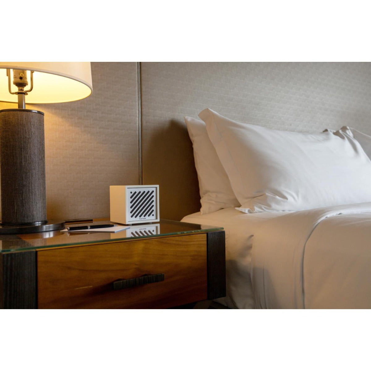 Tivoli - Boutique BT Speaker with fast charging - White