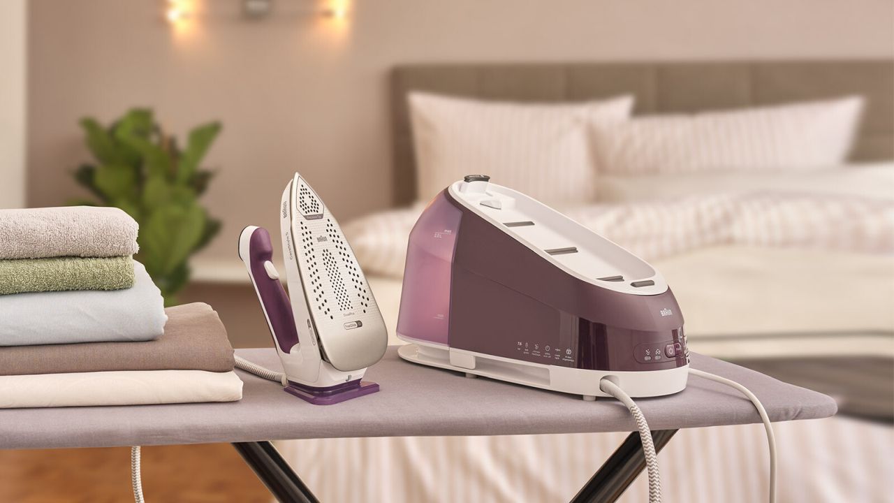 Braun - CareStyle 5 Steam Ironing Station