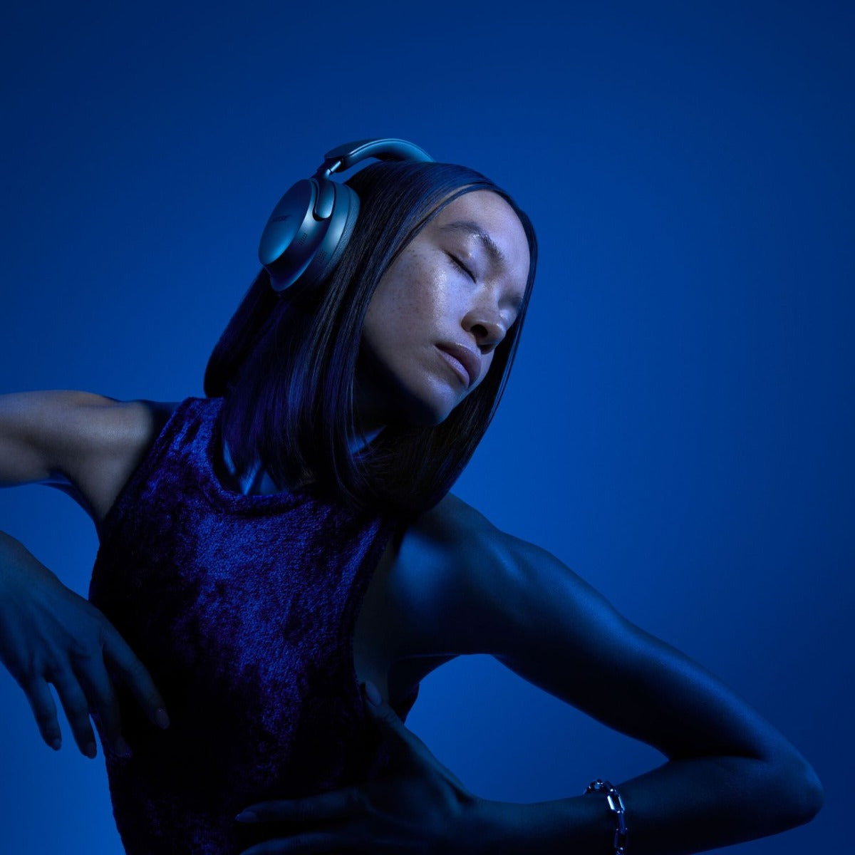 Bose - QuietComfort Ultra Headphones - Lunar Blue