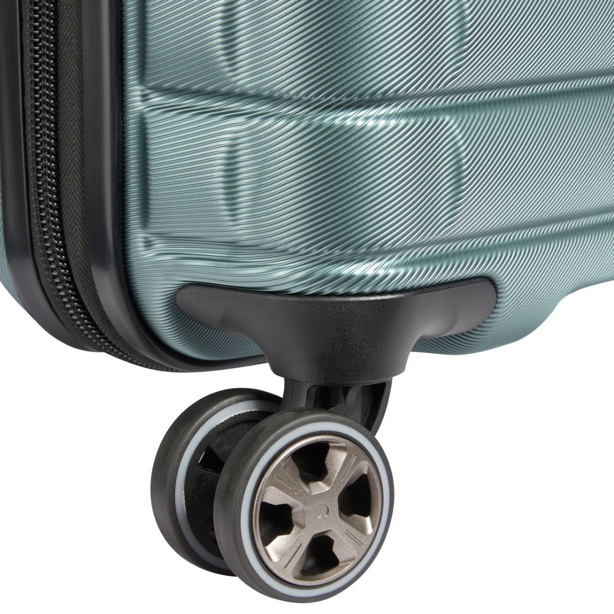 Delsey - 55cm Shadow 5.0 4Dbl Wheel Expand Trolley Case - Green