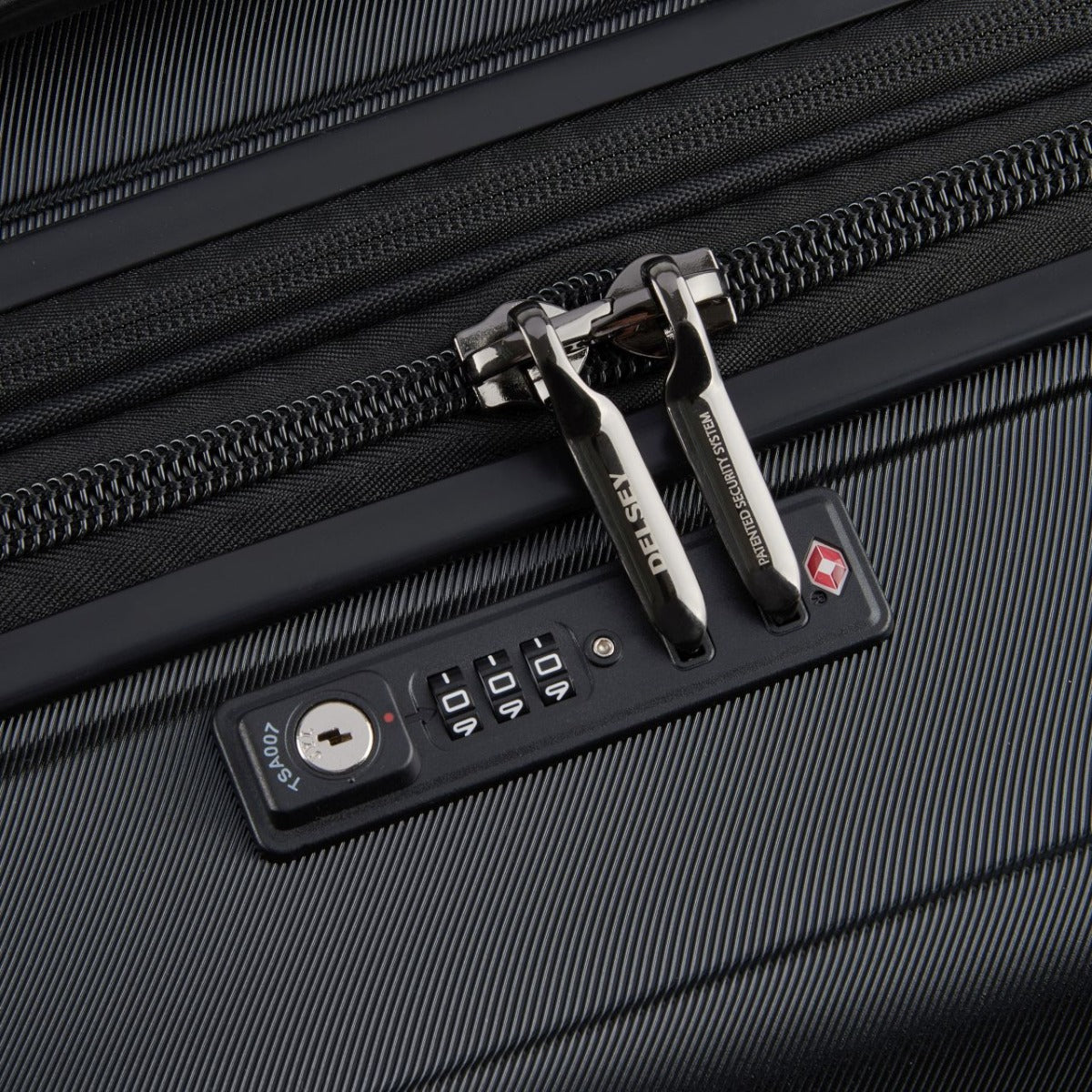 Delsey - 75cm Shadow 5.0 Val Trolley Ext 4Dr - Black