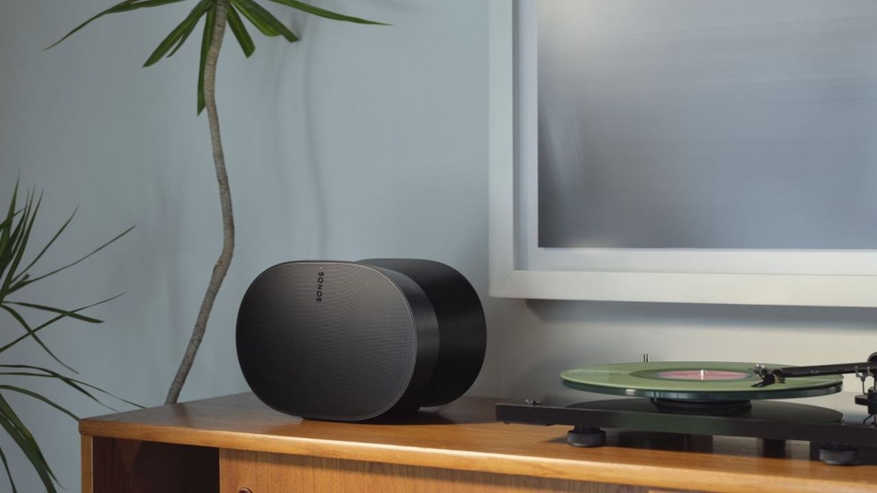 Sonos Era 300 Premium Smart Speaker - Black
