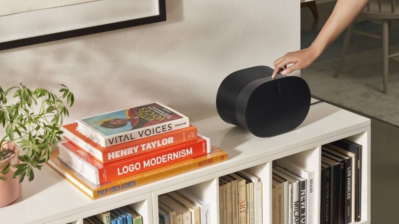 Sonos Era 300 Premium Smart Speaker - Black