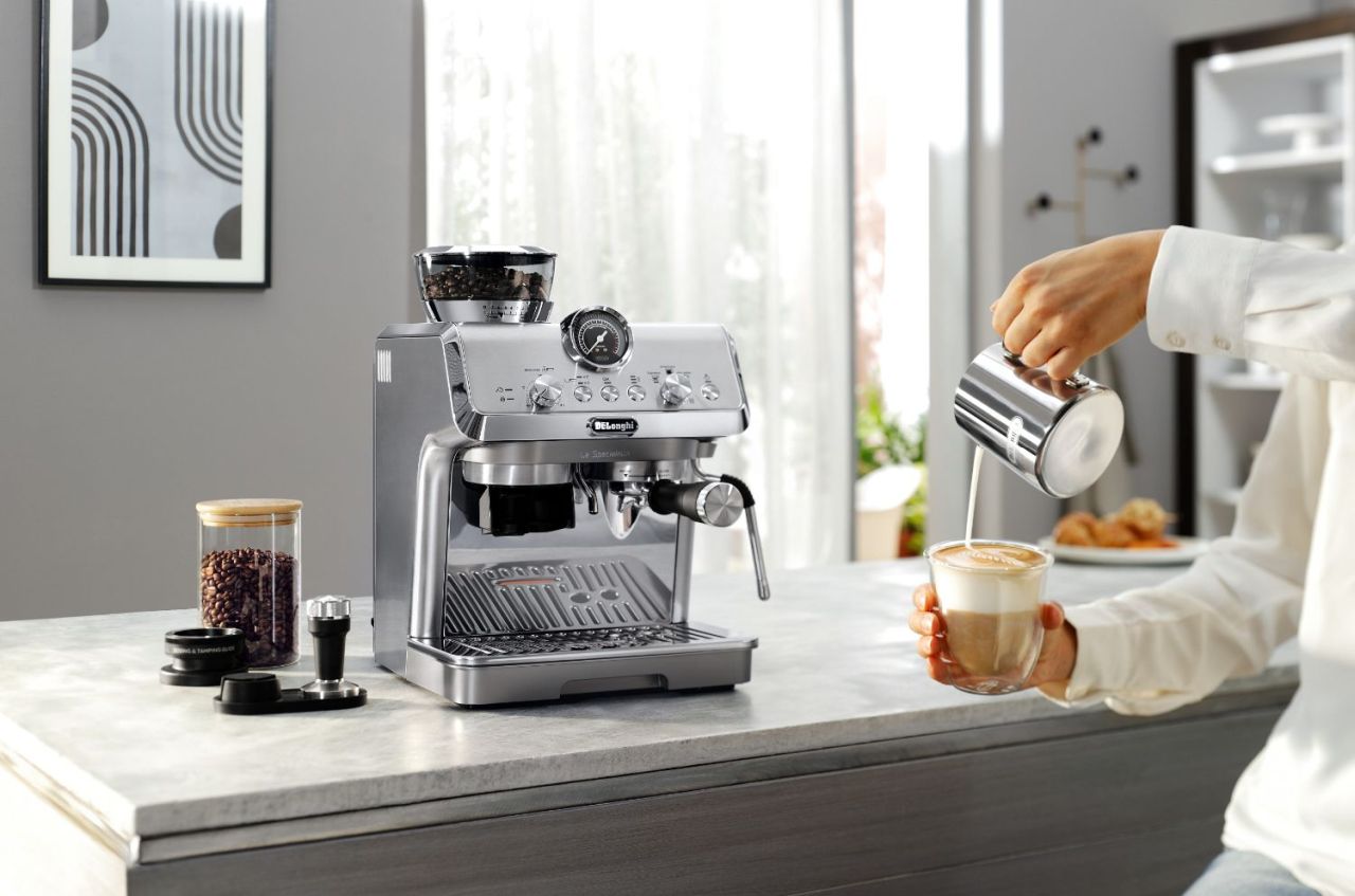 Delonghi - La Specialista Arte Evo with Cold Brew Coffee Machine