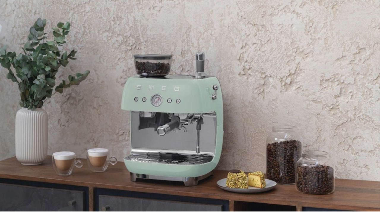 Smeg - Espresso Coffee Machine with Grinder - Pastel Green