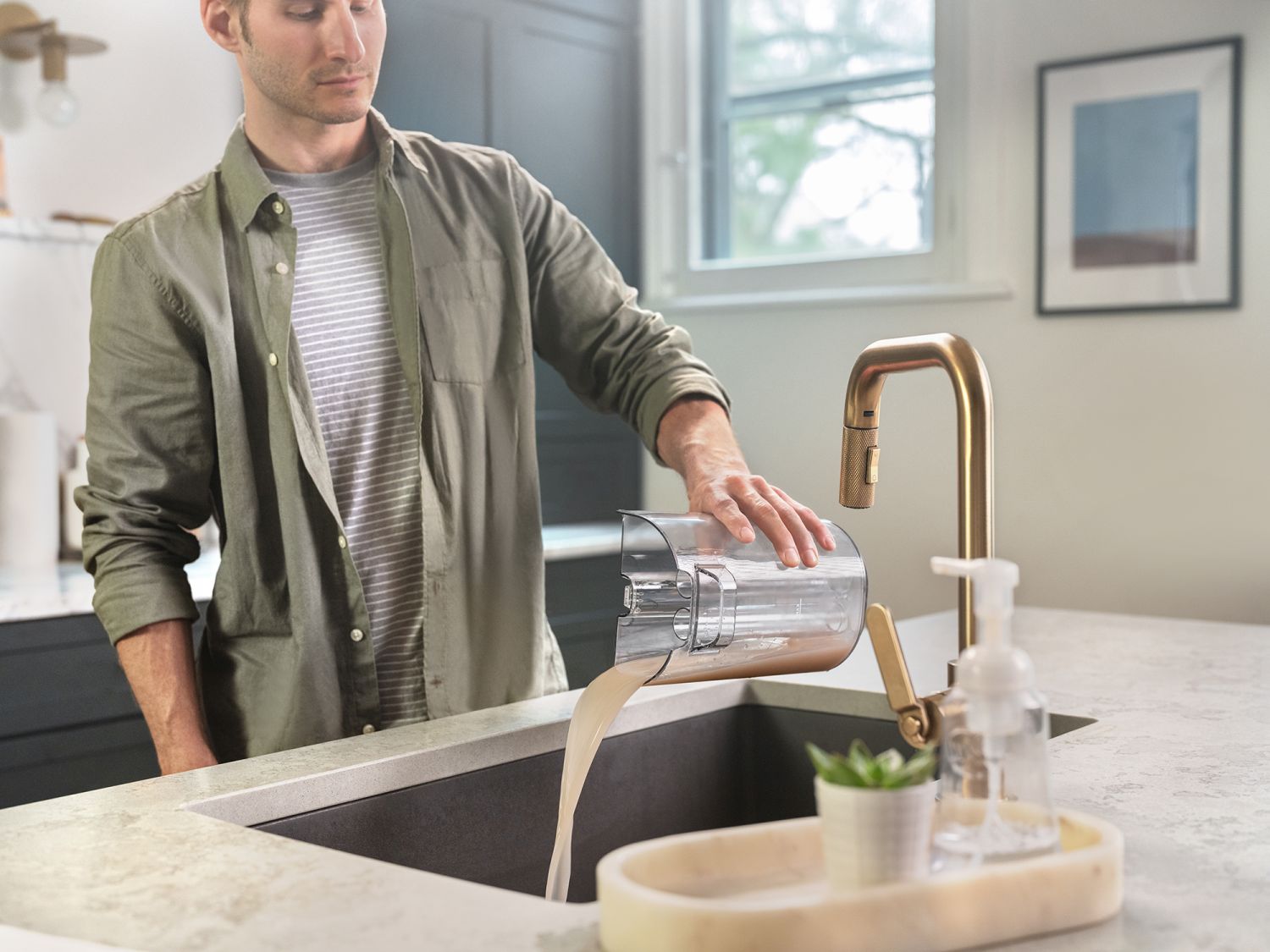 Bissell - SpotClean ProHeat Professional - Wholesales Supply