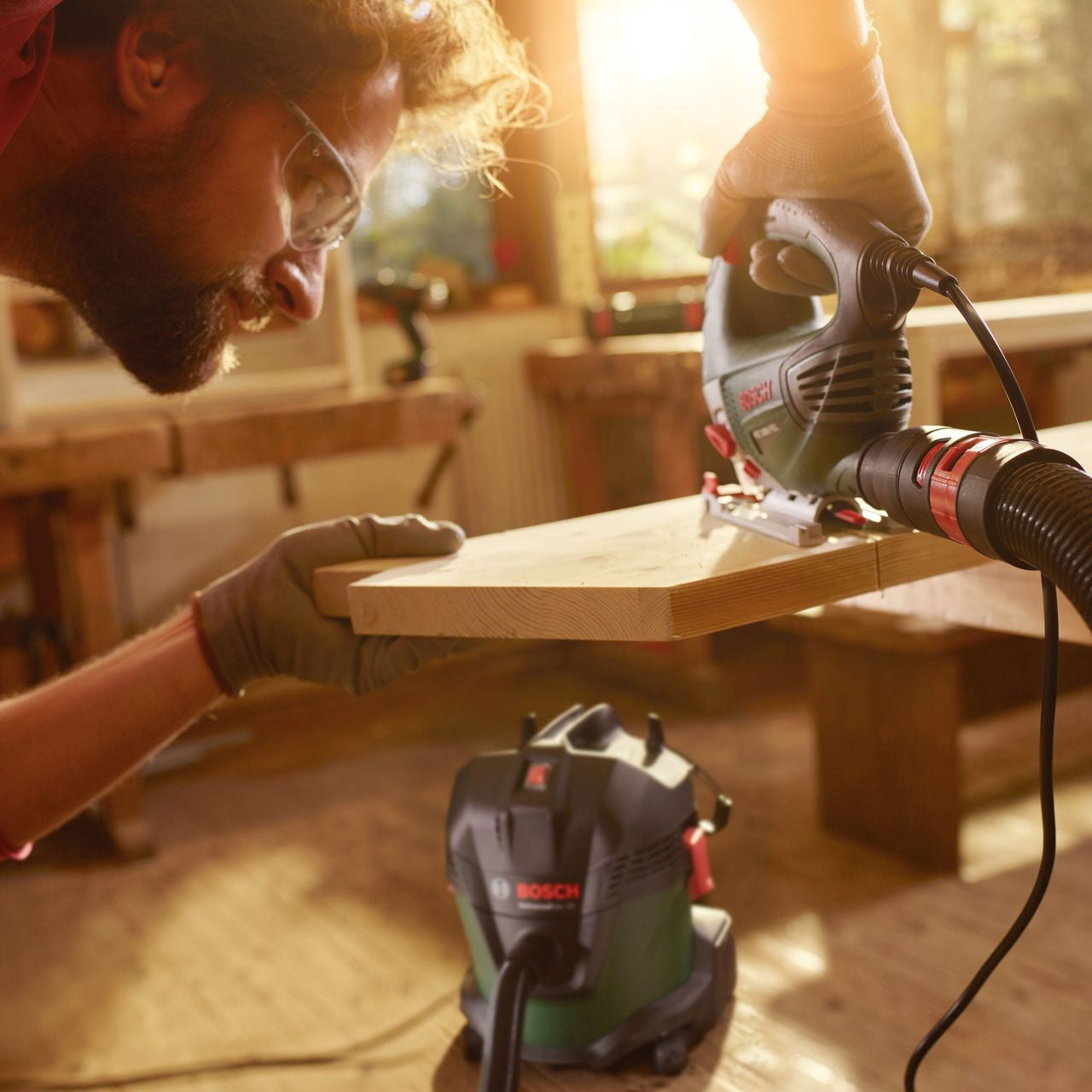 Bosch - 1000W 15L Wet and Dry 15 Vacuum Cleaner w Blowing Function - Wholesales Supply