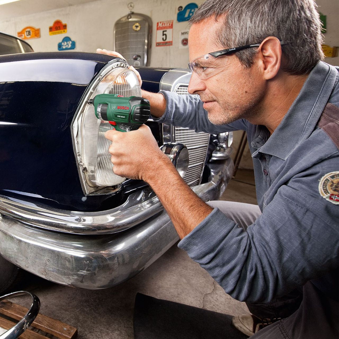 Bosch - PSR Select Cordless Screwdriver with 12 Integrated Screwdriver Bits in Case - Wholesales Supply