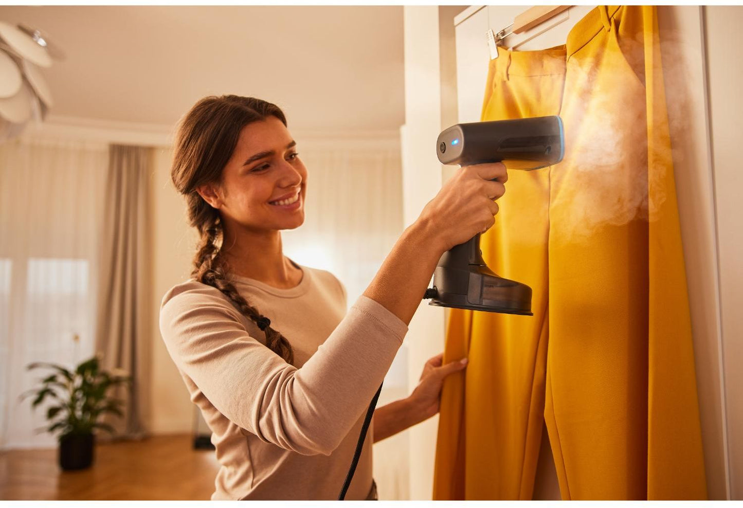 Braun - QuickStyle 5 garment steamer - Wholesales Supply