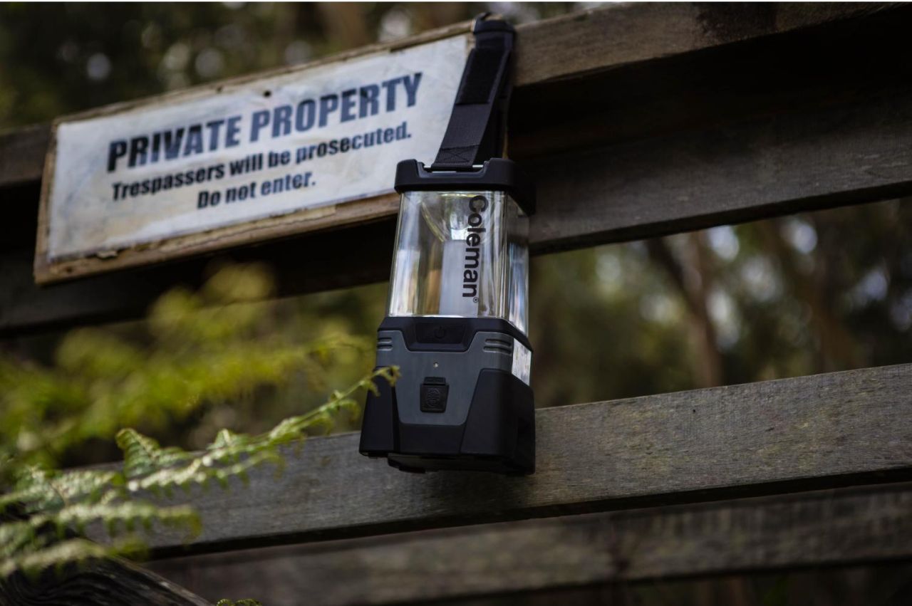 Coleman - Easy Hang Lithium Ion Lantern - Wholesales Supply