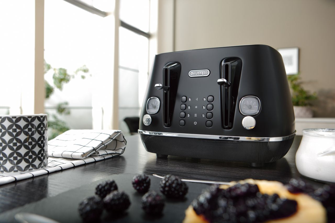 Delonghi - Distinta Moments 4 Slice Toaster Sunset Black - Wholesales Supply