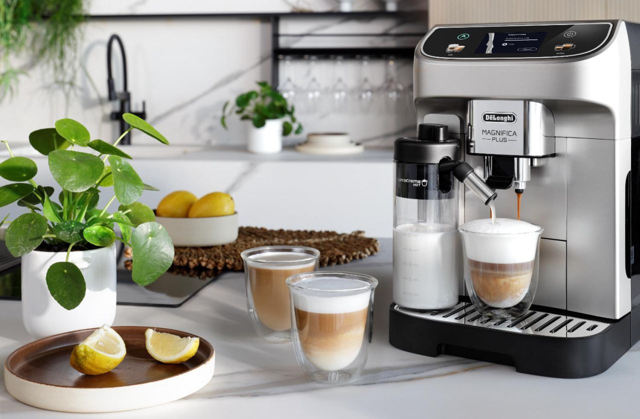 Delonghi - Magnifica Plus Automatic Coffee Machine - Wholesales Supply