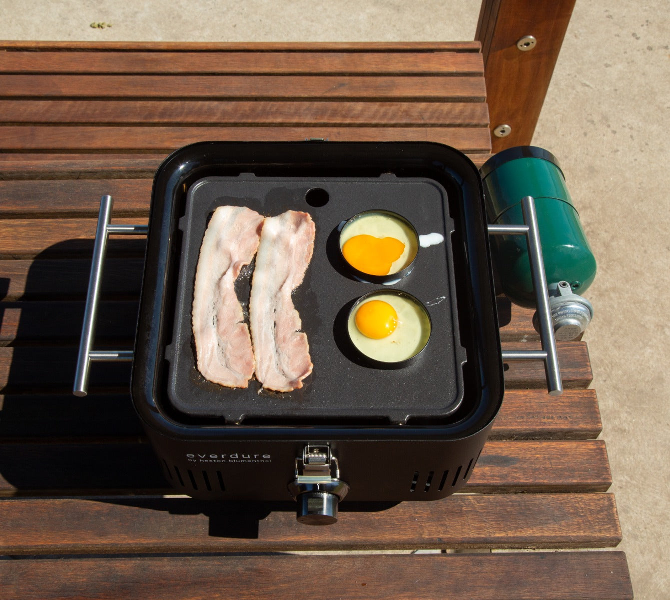 Everdure Pro Flame 360 solid plate to suit ECUBEG1B - Wholesales Supply