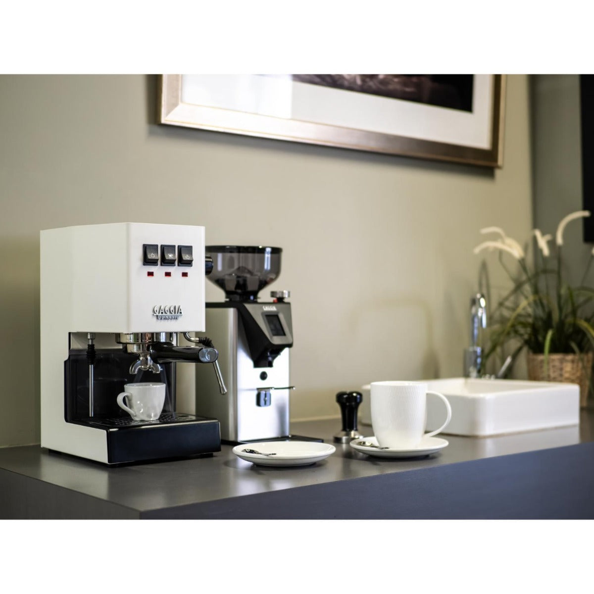 Gaggia - Classic E24 Manual Machine - White RI9481/13 + Premium Grinder MDF55 - Wholesales Supply