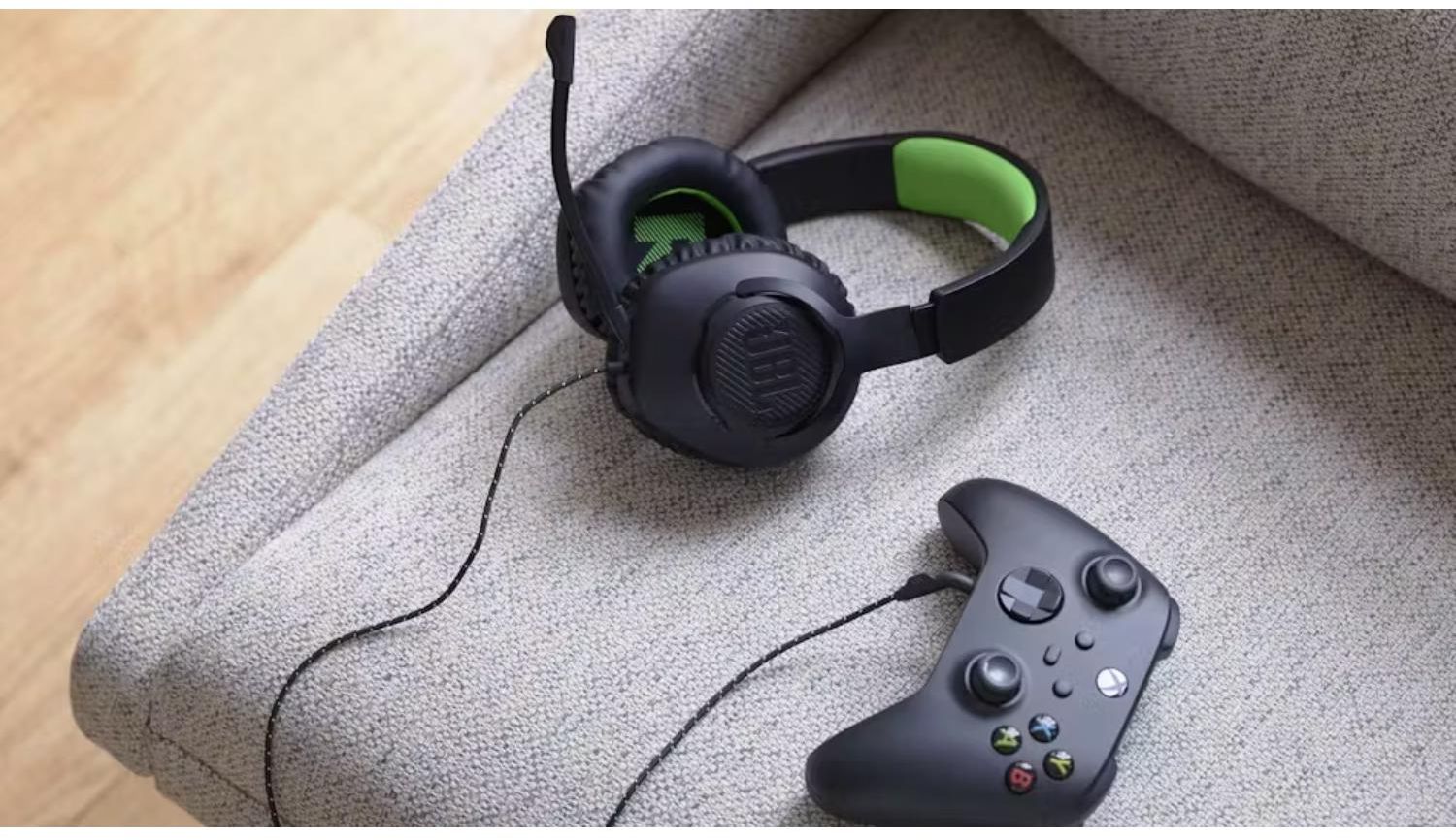 JBL - Quantum 100X Wired Over Ear Gaming Headset - Black (Xbox version) - Wholesales Supply