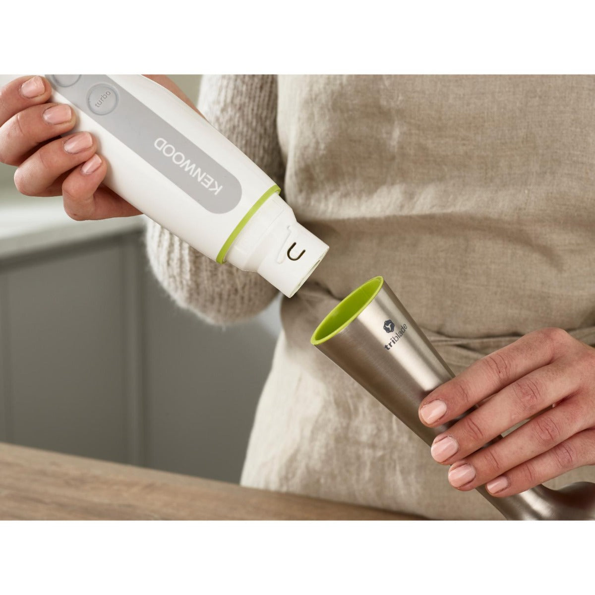 Kenwood - 600W Triblade Hand Blender w Chopper & Whisk - Wholesales Supply