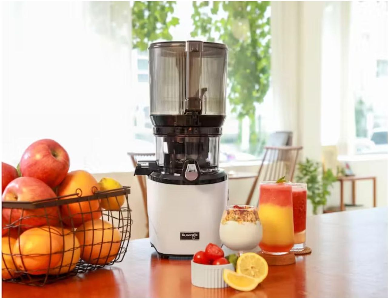 Kuvings - Ulitmate hands free cold press juicer - White - Wholesales Supply