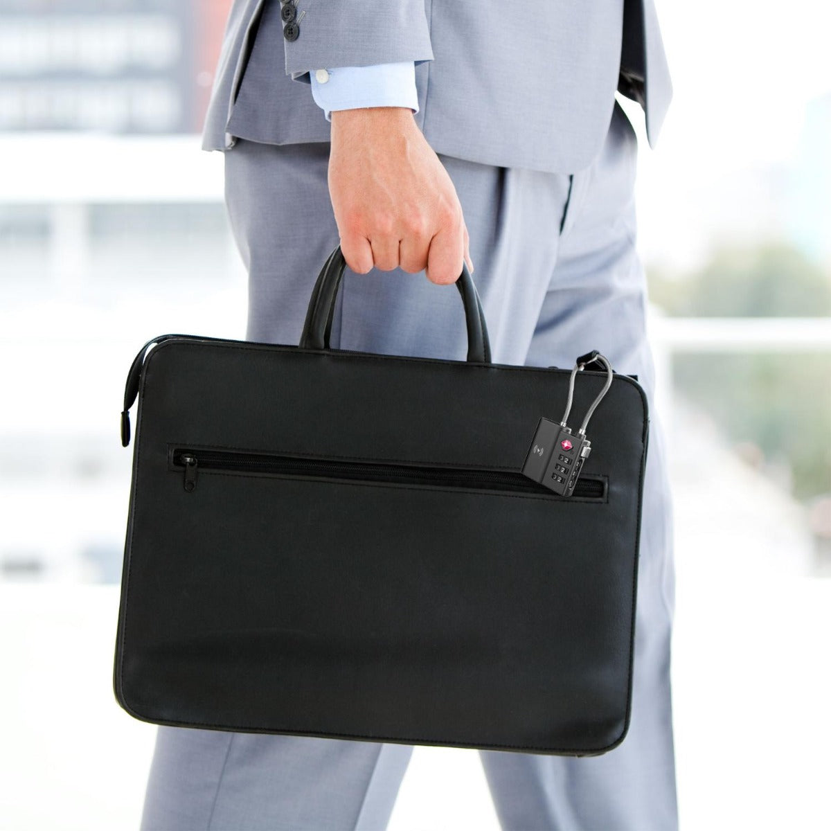 Laser - Luggage lock Smart Tag with rechargeable battery - Wholesales Supply