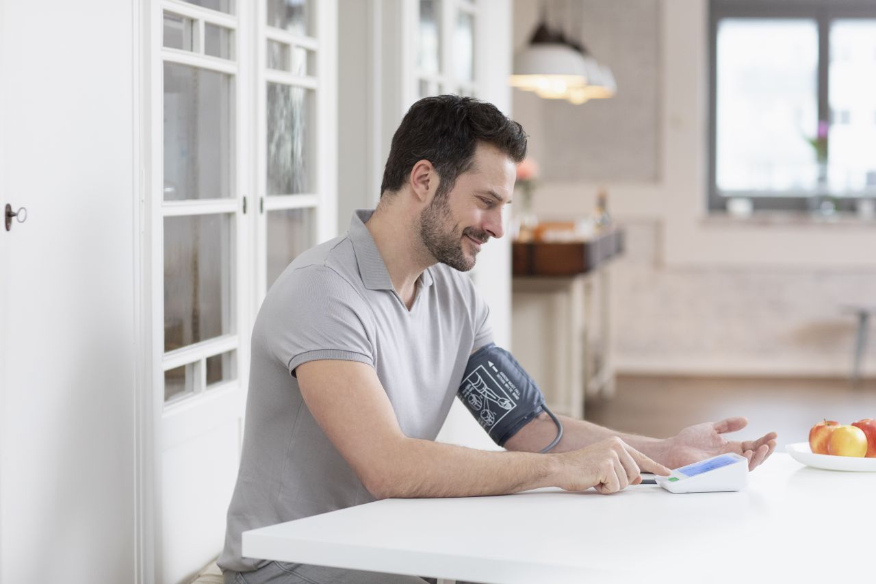 Medisana - Upper ArmBlood Pressure Monitor w Voice Feature - Wholesales Supply