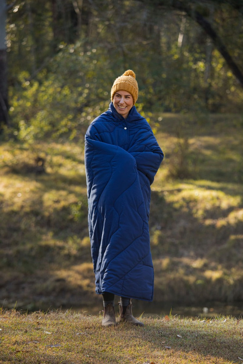 Oztrail - Drover's Roll Blanket - Wholesales Supply