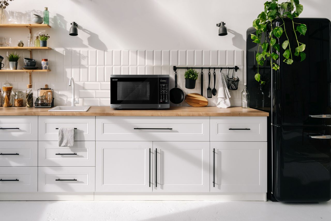 Sharp - 32L Inverter Airfry Convection Microwave Oven - Black S/S - Wholesales Supply